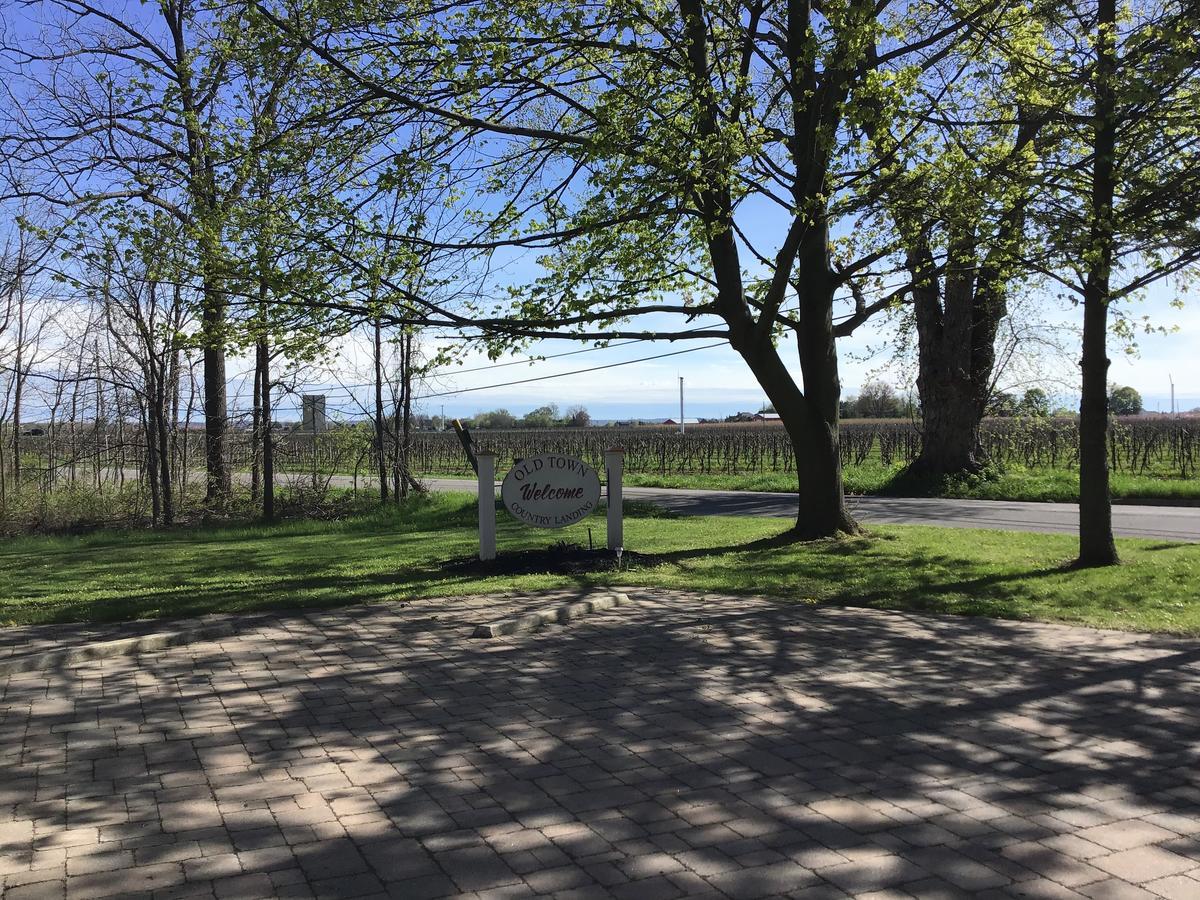 Old Town Country Landing Niagara-on-the-Lake Exterior foto